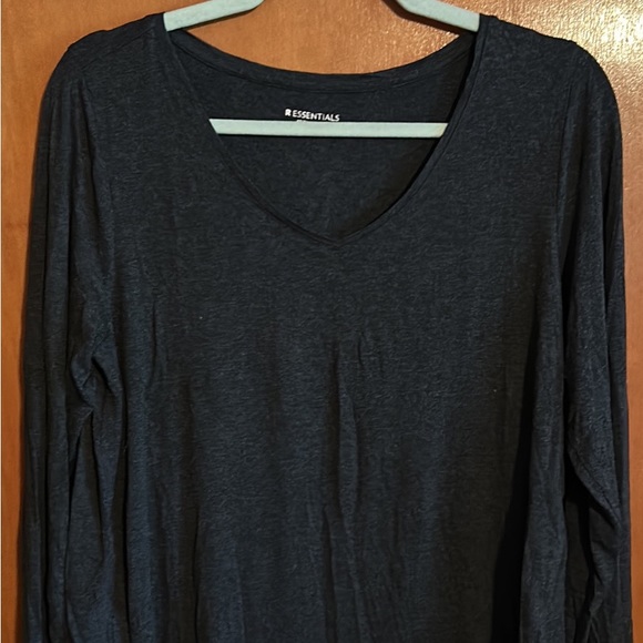 Lot of 2 ladies plain long sleeve Tops -size large - Picture 2 of 9